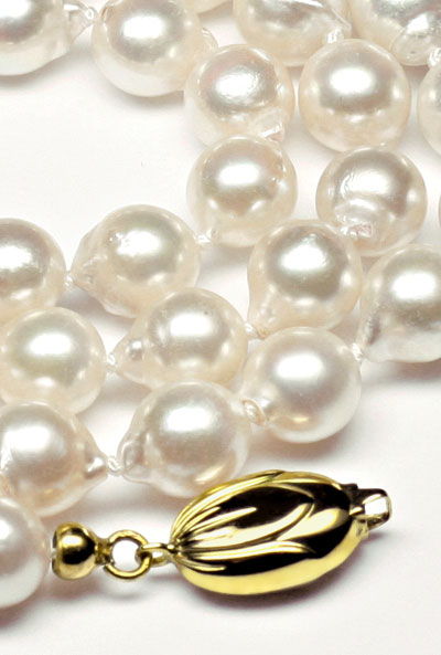 Foto 2 - Akoya Barock Perlenkette  7,5mm Gold Perlenschloss, S3903